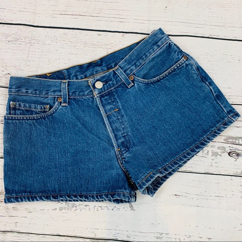 Levi’s button fly short shorts denim